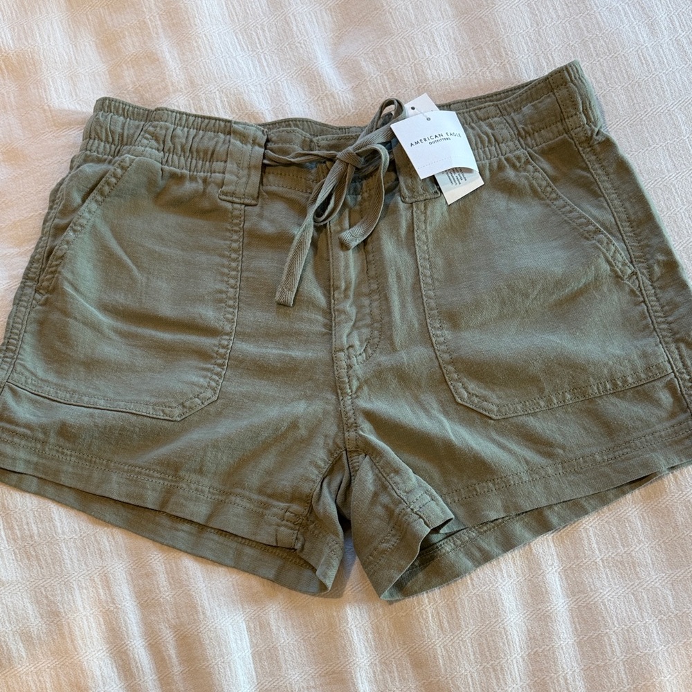 American Eagle Outfitters Olive Green Women's Cargo Shorts